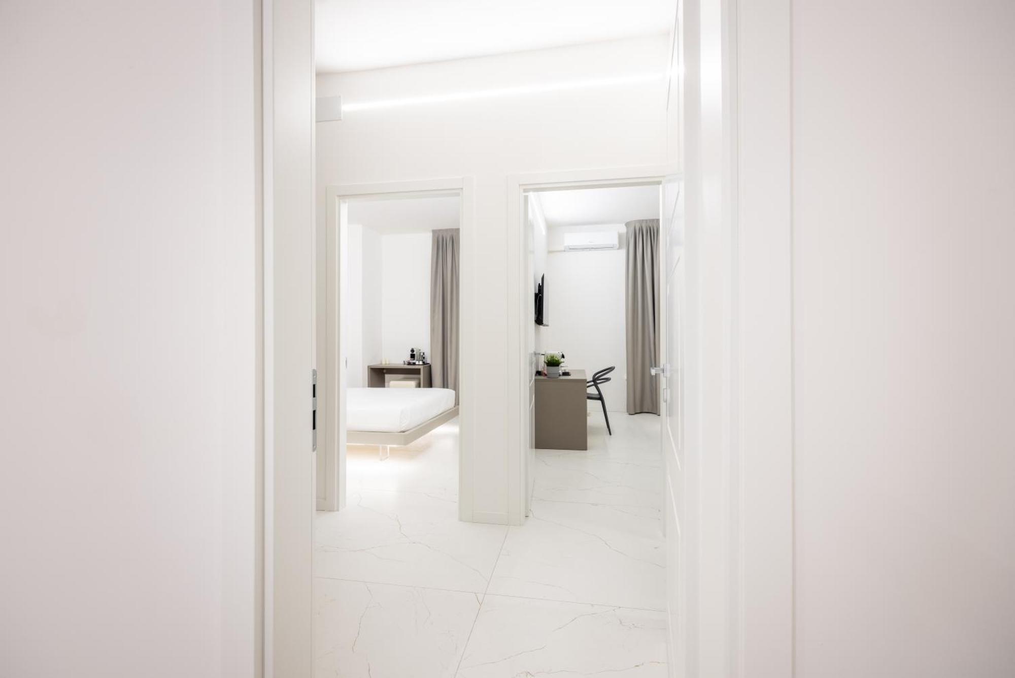 בולוניה Excelsior Station Suite מראה חיצוני תמונה