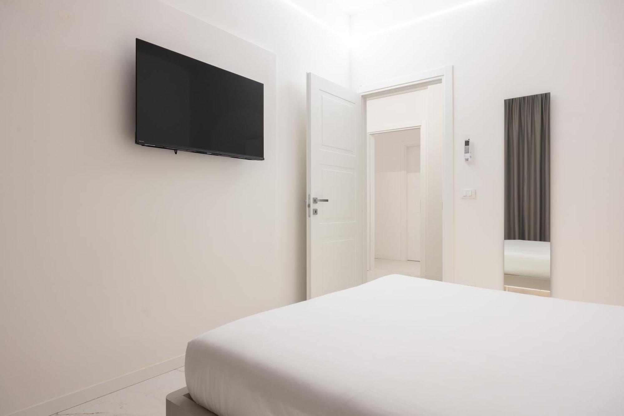 בולוניה Excelsior Station Suite מראה חיצוני תמונה