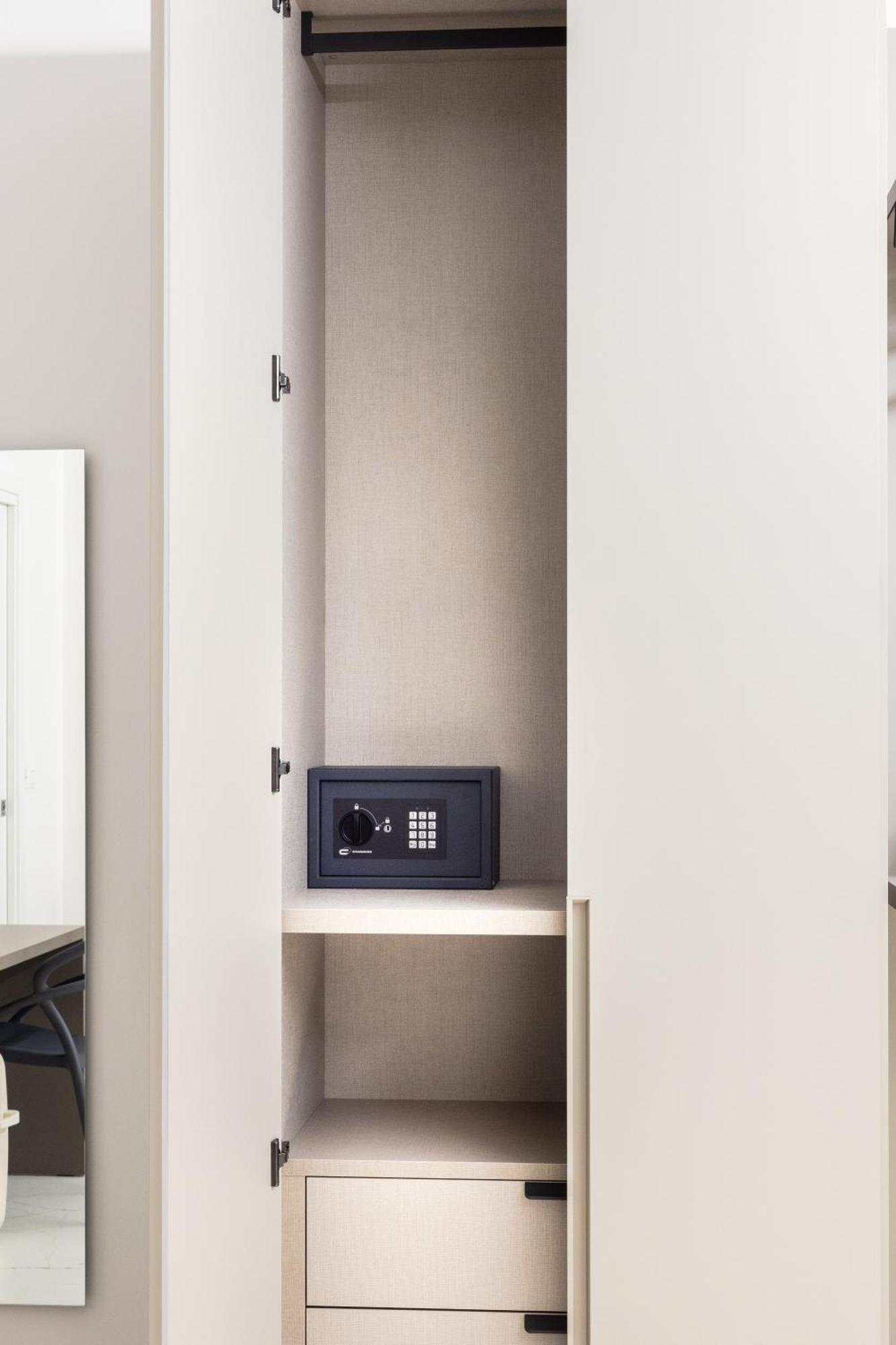 בולוניה Excelsior Station Suite מראה חיצוני תמונה